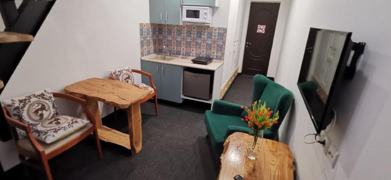 Apartamenty Na Malom Karetnom Moskow Bagian luar foto