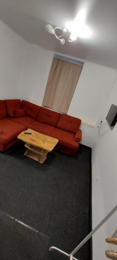 Apartamenty Na Malom Karetnom Moskow Bagian luar foto